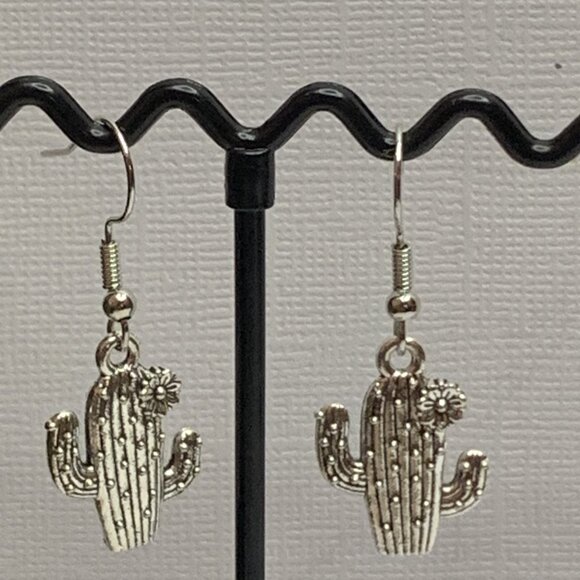 Cactus Earring, Western Earrings, Western Jewelry, Gift Idea, Cactus Jewelry - Picture 6 of 6